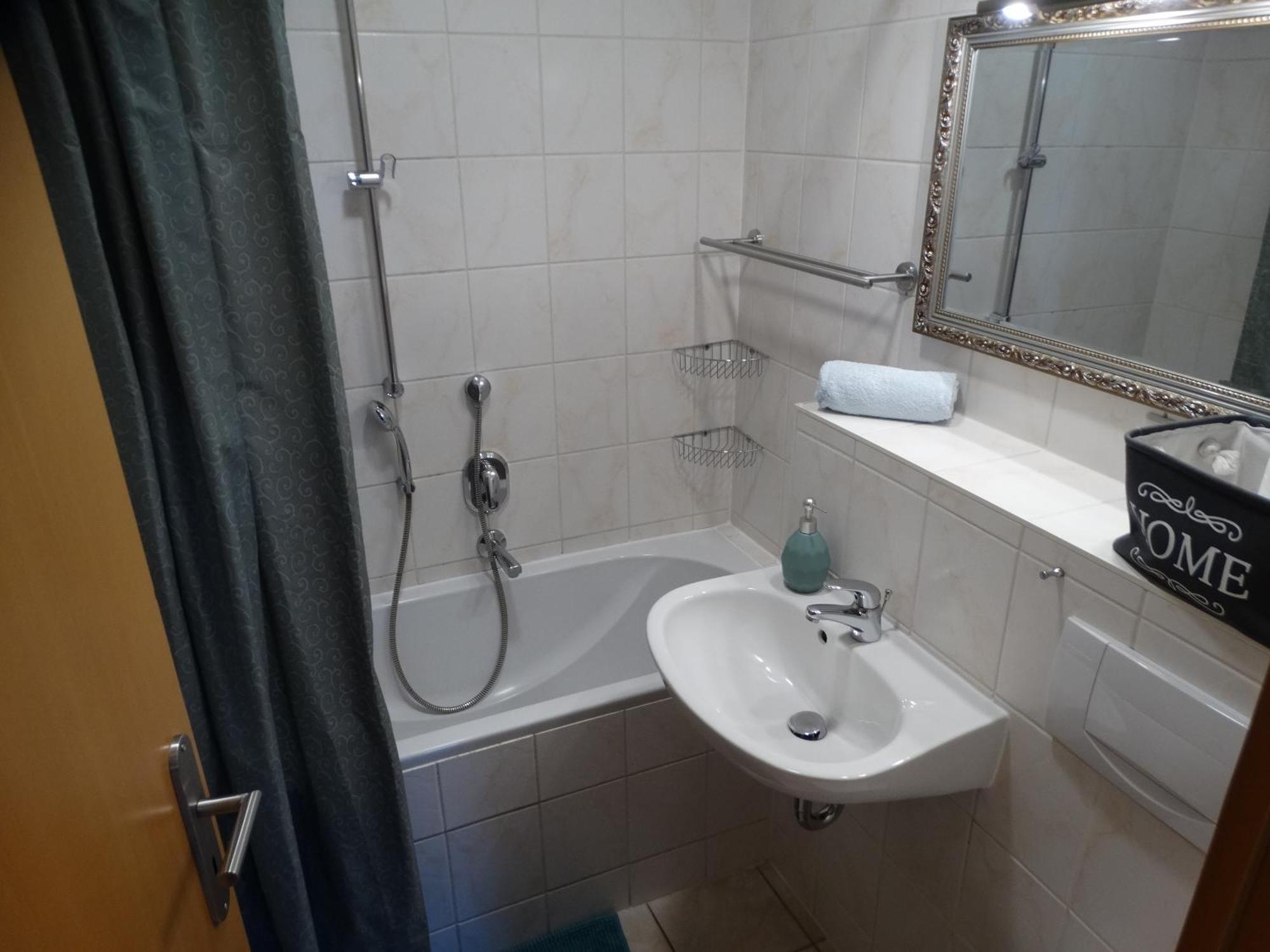 Deutsches Haus Apartments Lohme Eksteriør billede